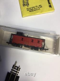 Vintage N Scale Train Set With Engine Cars And Tracks Tested Works