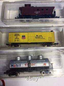 Vintage N Scale Train Set With Engine Cars And Tracks Tested Works