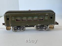 Vintage Pre-War LIONEL TRAIN SET NY Central Lines 33 Engine +Lionel 517 Caboose+