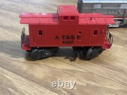 Vintage Train Set. 5 Car Set with Track. Made In The USA. Louis Marx & Co