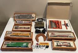 Vintage Tyco HO Scale Train Set Engines Track Controller Cars Crane LOT