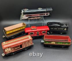 Vtg. Marx Stream Line #4923 Orig. Boxed Train Set with Marlines Locomotive, Tracks