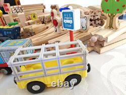 Wooden Train Railway Set 140+ Pieces Brio-Compatible Track & Trains (s2)