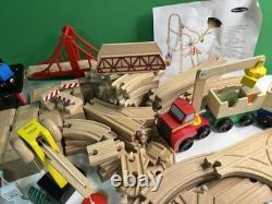 Wooden Train Railway Set 140+pcs Brio Compatible Track & Trains Melissa & Doug