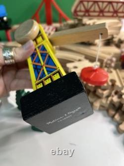 Wooden Train Railway Set 140+pcs Brio Compatible Track & Trains Melissa & Doug