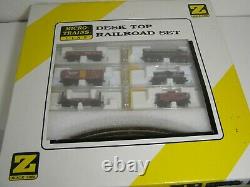 Z Scale Micro Trains Desk top Set Has Track no Controller Tested