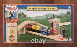 2008 Thomas et ses amis Ensemble de rails en bois Stop & Go en forme de 8, 24 pièces