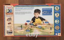 2008 Thomas et ses amis Ensemble de rails en bois Stop & Go en forme de 8, 24 pièces