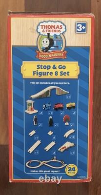 2008 Thomas et ses amis Ensemble de rails en bois Stop & Go en forme de 8, 24 pièces