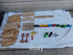82 pc Lot de Vintage de Thomas le Train Ensemble de Pistes en Bois Magnétiques et Plus +++++