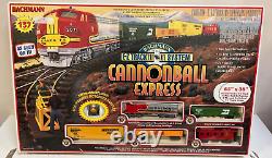 Bachmann Ho Scale E-Z Track Cannonball Express Santa Fe Diesel Train Set #00625<br/>  

   <br/>	En français: Ensemble de train diesel Cannonball Express Santa Fe en échelle Ho avec voie E-Z Track de Bachmann #00625