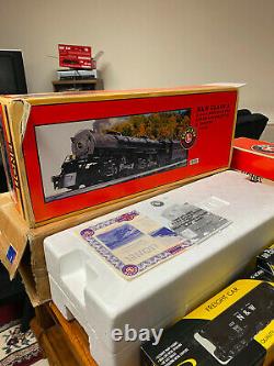 Collection Lionel O Scale Fastrack Train. 2 Beaux Moteurs, Voitures, Buidings, Etc