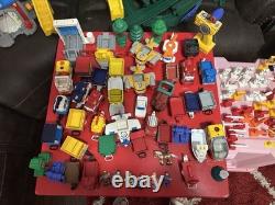 ENORME Ensemble de Train Fisher Price GeoTrax avec Bâtiments, Piste et Voitures, Lot de 195+ Pièces