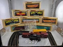 ÉNORME lot de trains vintage TYCO Bachmann avec rails pour pièces ou réparation