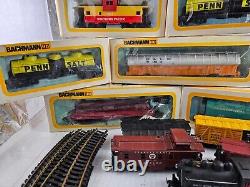 ÉNORME lot de trains vintage TYCO Bachmann avec rails pour pièces ou réparation