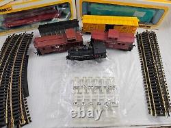 ÉNORME lot de trains vintage TYCO Bachmann avec rails pour pièces ou réparation