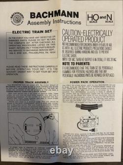 ENSEMBLE DE TRAIN HO COMPLET BACHMANN SOUTHERN AVEC TUNNEL, GARE, PAYSAGE ET PONTS NEUF