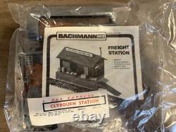 ENSEMBLE DE TRAIN HO COMPLET BACHMANN SOUTHERN AVEC TUNNEL, GARE, PAYSAGE ET PONTS NEUF ENSEMBLE DE TRAIN HO COMPLET BACHMANN SOUTHERN AVEC TUNNEL, GARE, PAYSAGE ET PONTS NEUF