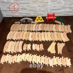 Enorme lot de rails de train en bois mélangés, ensemble limité Imaginarium ToysRUs Thomas