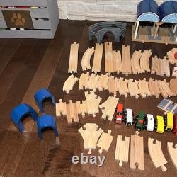Enorme lot de rails de train en bois mélangés, ensemble limité Imaginarium ToysRUs Thomas