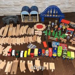 Enorme lot de rails de train en bois mélangés, ensemble limité Imaginarium ToysRUs Thomas