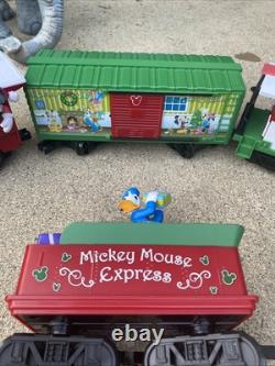 Ensemble de 4 rails de train magique des fêtes de Noël de Mickey Mouse Disney en parfait état