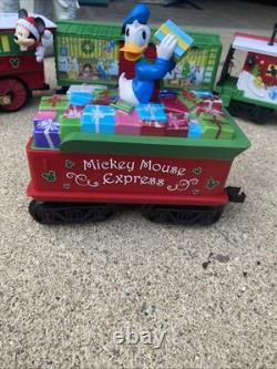 Ensemble de 4 rails de train magique des fêtes de Noël de Mickey Mouse Disney en parfait état