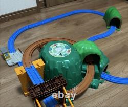 Ensemble de Pont Tremblant Thomas Plarail Doki Doki Mountain Train Jouet Usagé
