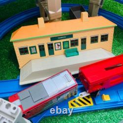 Ensemble de circuit Plarail à 3 niveaux TOMY avec train Rapit + Expo Japon