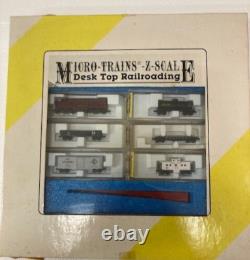 Ensemble de départ de train, rails et alimentation Lehigh Valley de Z Scale Micro-Trains / Rokuhan