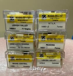 Ensemble de départ de train, rails et alimentation Lehigh Valley de Z Scale Micro-Trains / Rokuhan