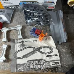 Ensemble de départ de train sur rail EZ Play Open Box de Fisher-Price