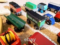 Ensemble de piste en bois de Thomas et ses amis avec lot en vrac de 22 wagons