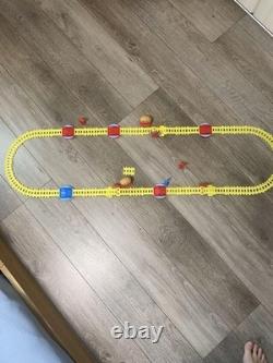 Ensemble de rails de train personnage Anpanman BANDAI Jouet en plastique coloré pour enfants