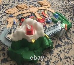 Ensemble de rails et routes de train de montagne Fisher Price Flip Track