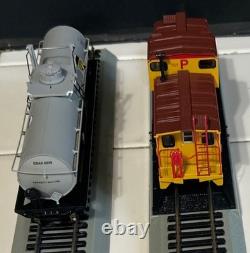 Ensemble de train Athearn Union Pacific Iron Horse à l'échelle HO PLUS 8 pièces de rail supplémentaires