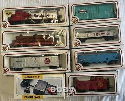 Ensemble de train Bachmann HO, bâtiments, figurines, rails supplémentaires, instructions