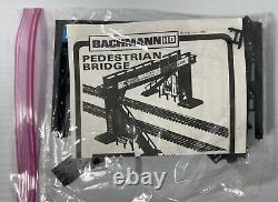 Ensemble de train Bachmann HO, bâtiments, figurines, rails supplémentaires, instructions