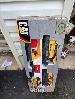 Ensemble de train Équipement CAT Express de construction motorisé à piles avec rails