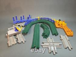 Ensemble de train Fisher Price GeoTrax avec bâtiments et rails