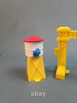 Ensemble de train Fisher Price GeoTrax avec bâtiments et rails