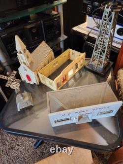 Ensemble de train Lionel avec 50 pièces de rail, locomotives 623 et 1655 et plus de 15 wagons de train.