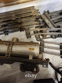 Ensemble de train Lionel des années 1930, époque d'avant-guerre, No 8E Super Motor. Piste standard.