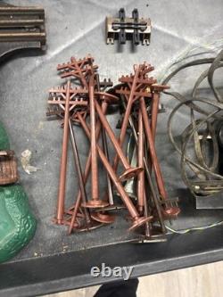 Ensemble de train Lionel vintage, lot de rails, échelles, pièces, etc. NON TESTÉ, PIÈCES