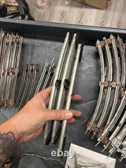 Ensemble de train Lionel vintage, lot de rails, échelles, pièces, etc. NON TESTÉ, PIÈCES