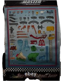 Ensemble de train Track Master 'Saut du pont Sky High' Thomas et ses amis 2016