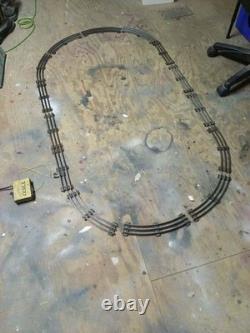 Ensemble de train à échelle O Lionel, voie en bon état