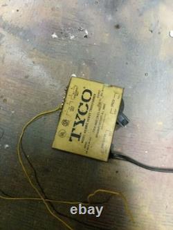 Ensemble de train à échelle O Lionel, voie en bon état