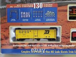 Ensemble de train électrique Bachmann Rail Chief à l'échelle HO prêt à rouler avec 130 pièces de voie E-Z.