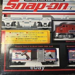 Ensemble de train électrique à l'échelle HO en édition limitée de Snap-On Tools avec pack d'alimentation de voie 2002